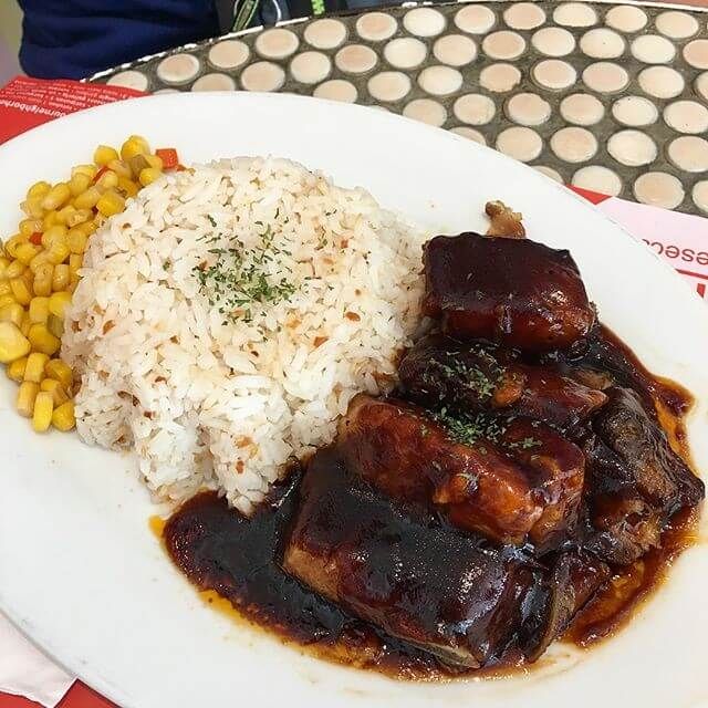 Where to Eat in Makati for Every Budget - Banapple Where to Eat in Makati for Every Budget - Banapple