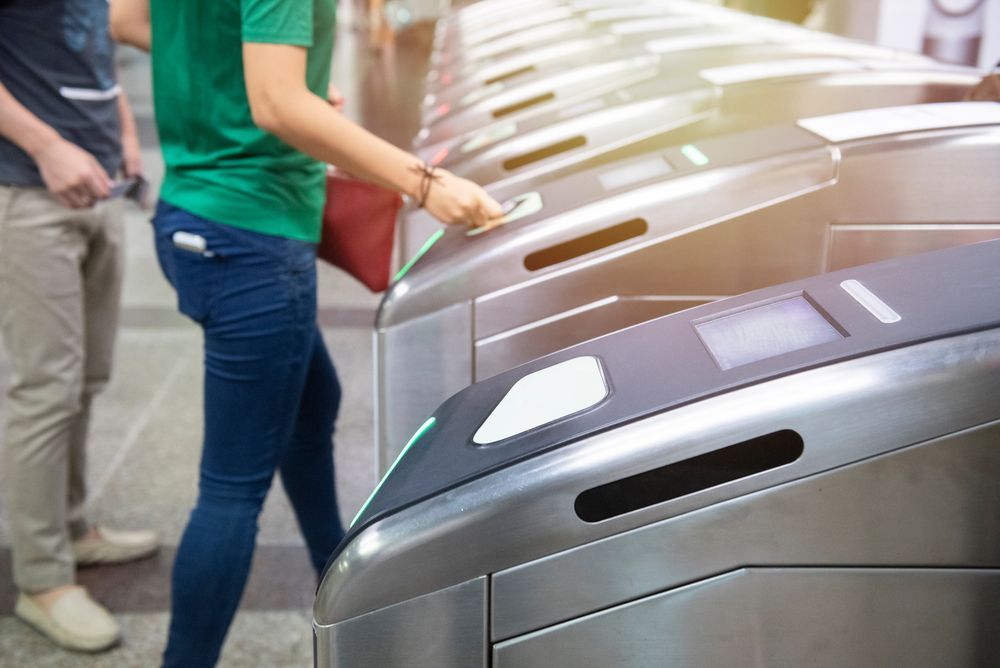 Only 5 Minutes to Malaysia: How to Travel By Train to JB, Including Guide on E-Gate