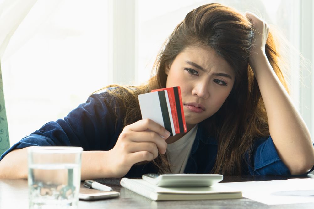 Why Do Some Singaporeans Have Credit Card Debt?